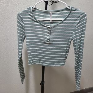 Green crop top